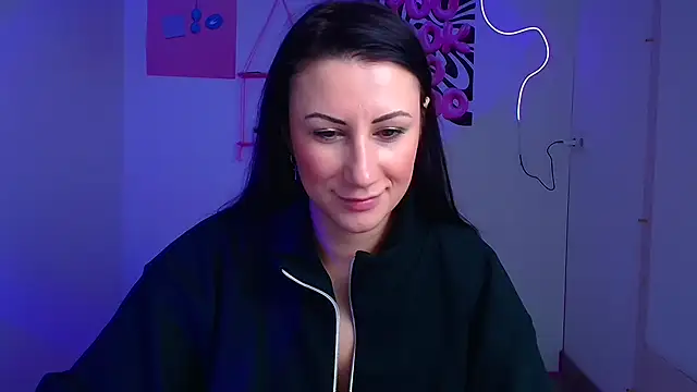 Loren Moa online show from December 19, 12:45 pm