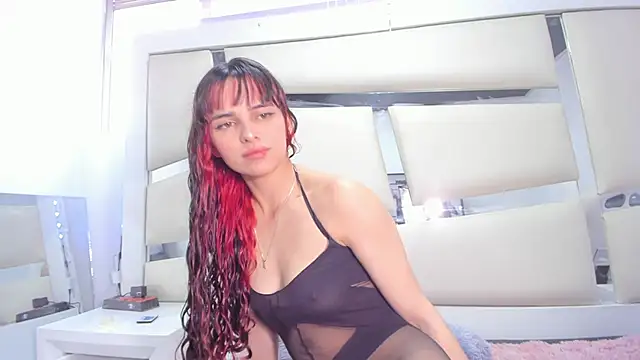 chrystal js online show from March 20, 4:31 pm