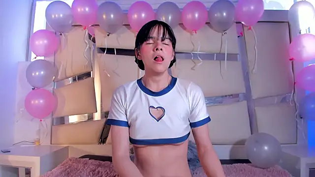 chrystal js online show from October 20, 1:33 pm