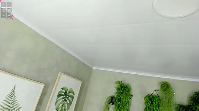 Snapshot of Lana_Lann chatting on January 9, 12:41 pm Lana Lann online show from January 9, 12:41 pm