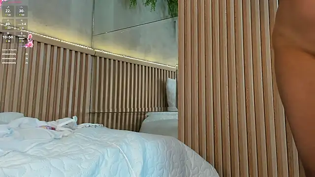 Snapshot of Lana_Lann chatting on January 13, 12:30 am Lana Lann online show from January 13, 12:30 am