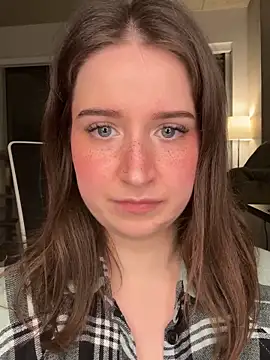 Snapshot of nerdynina chatting on November 27, 11:29 pm nerdynina online show from November 27, 11:29 pm