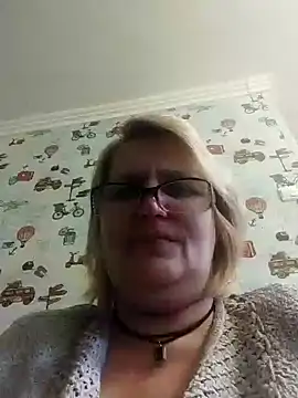 Forest-Lady online show from December 28, 10:14 am