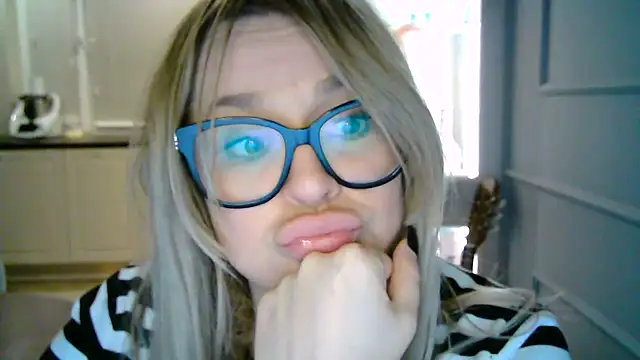 teaseDiana online show from February 12, 8:07 pm