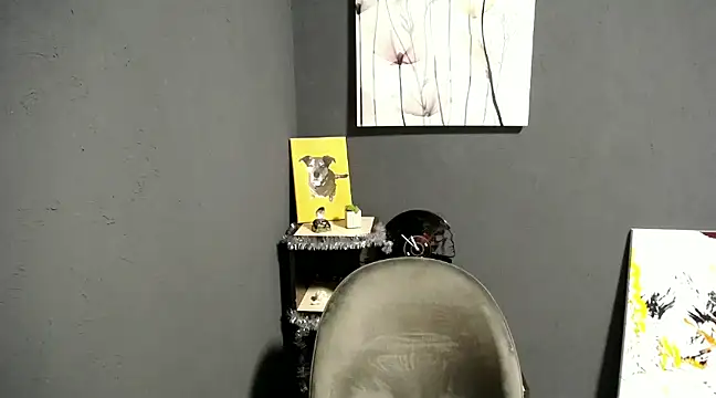 lady olivia  online show from December 5, 5:06 pm