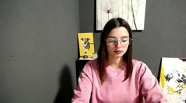 lady olivia  online show from February 5, 1:44 pm