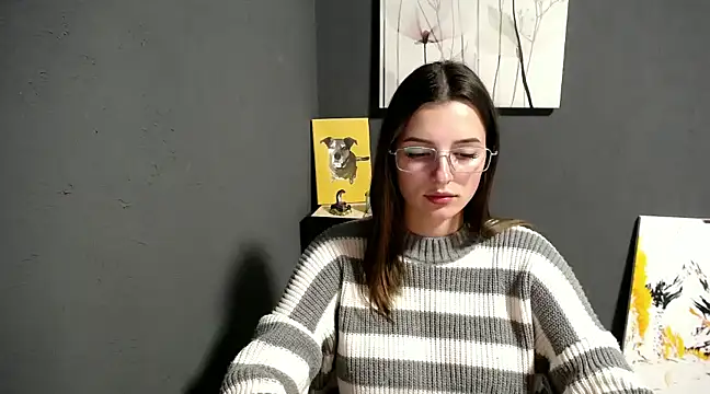 lady olivia  online show from February 13, 5:44 pm