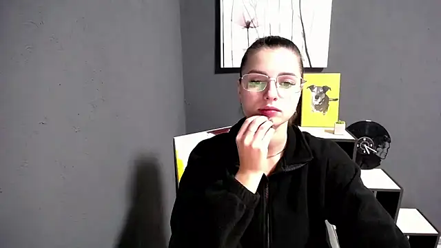 lady olivia  online show from November 11, 1:22 pm