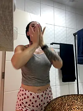 YasmimBrasil online show from November 1, 8:38 am