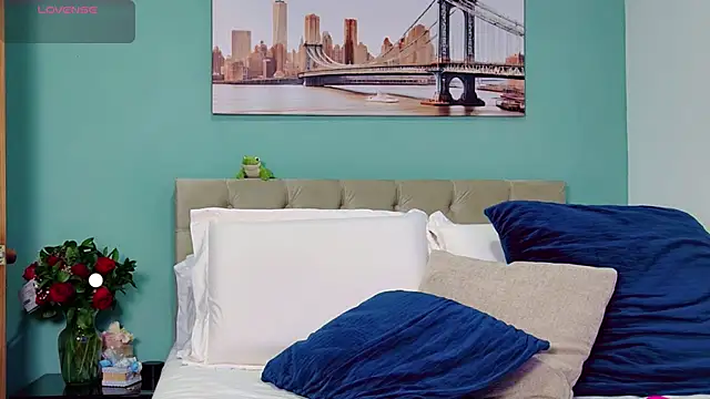 yanella fire online show from October 18, 3:46 pm