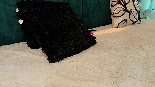 kataleyandliam online show from October 17, 8:00 pm