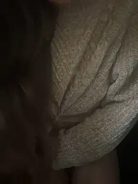 Snapshot of amy_gata chatting on November 2, 8:28 am amy gata online show from November 2, 8:28 am