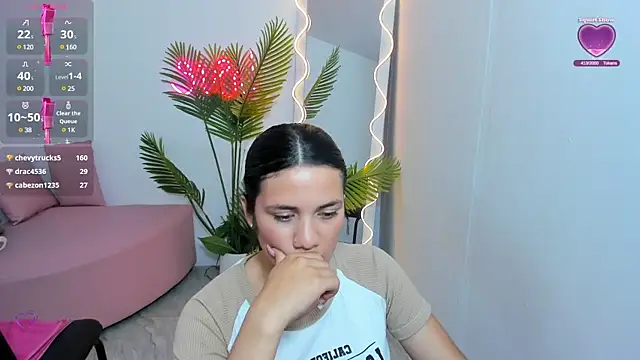 Chiara tay online show from January 14, 2:19 am