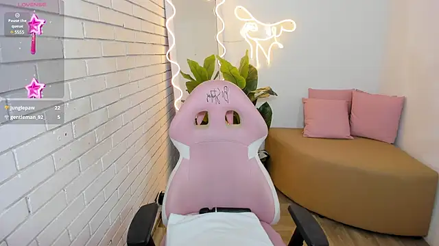 Chiara tay online show from February 15, 1:31 am