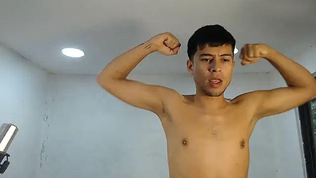 danielitopapuu online show from September 30, 12:21 pm