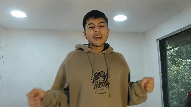 danielitopapuu online show from October 10, 12:04 pm