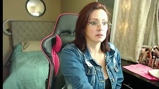 Carol Scottt online show from September 22, 8:05 am