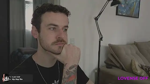 Snapshot of sexxxsutra chatting on September 8, 2:16 pm sexxxsutra online show from September 8, 2:16 pm