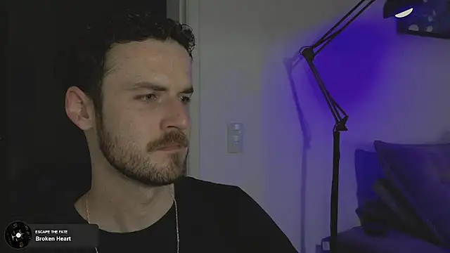 Snapshot of sexxxsutra chatting on October 16, 10:33 pm sexxxsutra online show from October 16, 10:33 pm