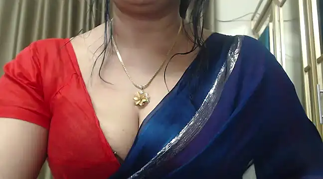 desi-maisa130 online show from January 30, 8:10 pm