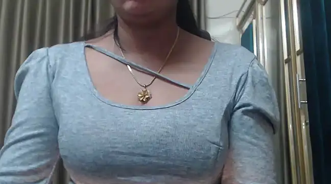 desi-maisa130 online show from February 25, 8:41 pm