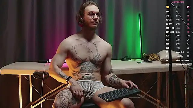 pleasure8869 online show from February 28, 8:42 am