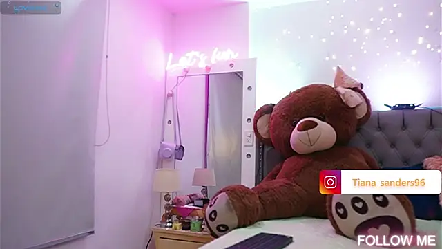 Tiana sanders online show from January 27, 4:20 am