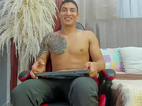 Snapshot of angel_adamx chatting on October 14, 3:18 am angel adamx online show from October 14, 3:18 am