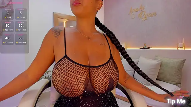 anahi ryan  online show from March 13, 5:18 pm