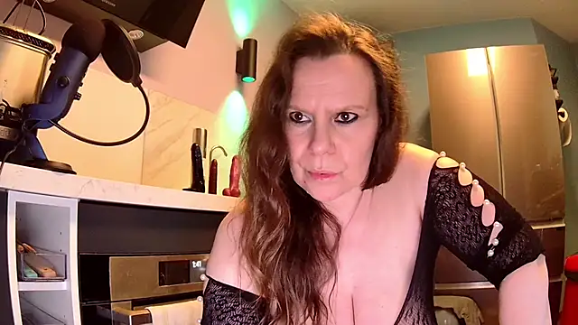 Endrocleia online show from December 17, 12:45 am