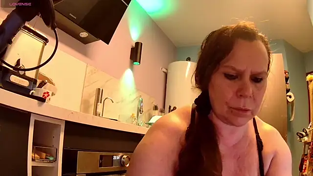 Endrocleia online show from October 6, 9:56 pm