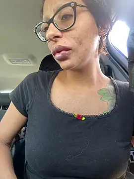 myloveforyouu online show from October 5, 4:05 pm