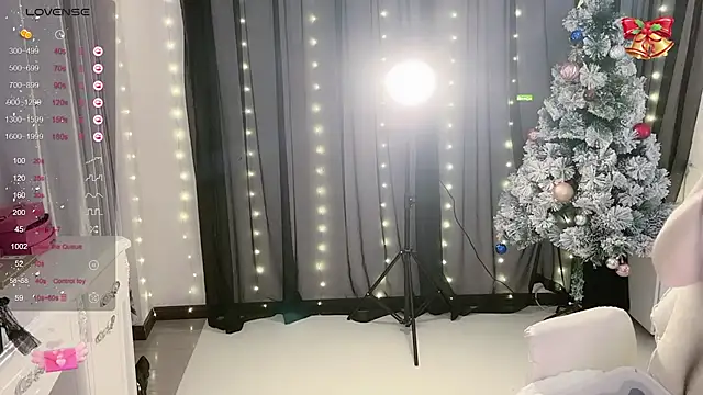 Snapshot of Marui- chatting on February 21, 4:37 pm Marui- online show from February 21, 4:37 pm