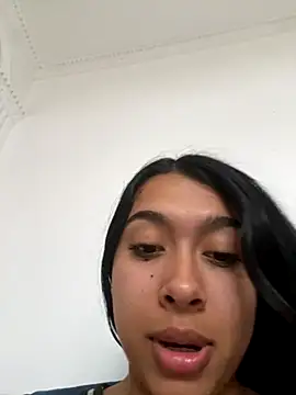 SweetLatiin  online show from November 21, 8:51 pm