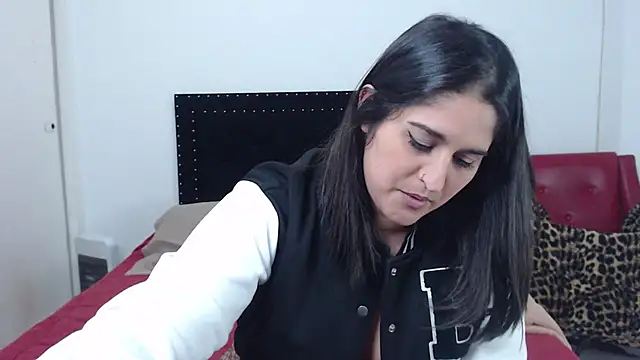 Snapshot of nathcollyns chatting on October 11, 1:05 am nathcollyns online show from October 11, 1:05 am