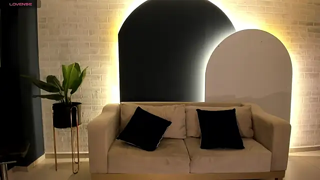 Snapshot of MariaHerrera_ chatting on January 16, 9:19 pm MariaHerrera online show from January 16, 9:19 pm