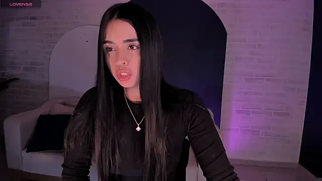 Snapshot of MariaHerrera_ chatting on March 12, 3:35 am MariaHerrera online show from March 12, 3:35 am