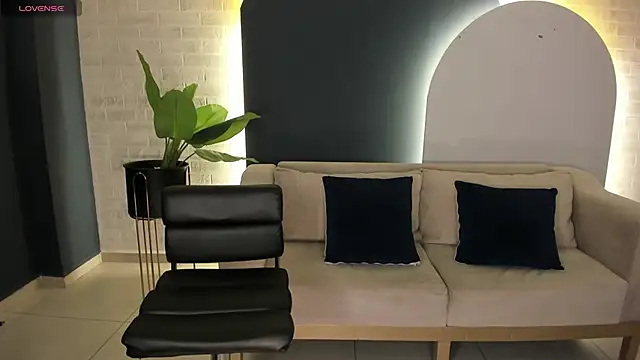 Snapshot of MariaHerrera_ chatting on March 14, 4:10 am MariaHerrera online show from March 14, 4:10 am