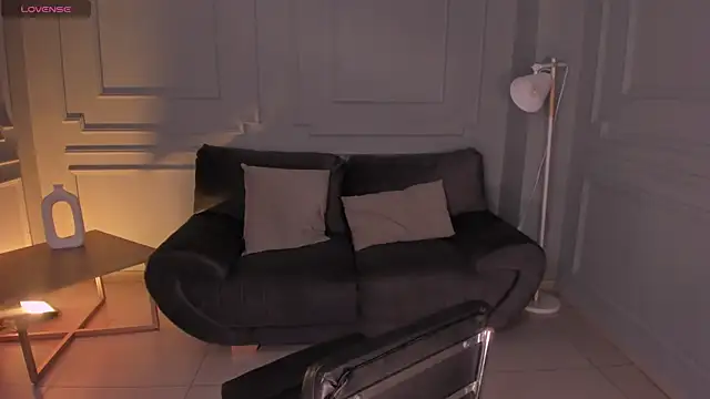 Snapshot of MariaHerrera_ chatting on March 22, 5:17 am MariaHerrera online show from March 22, 5:17 am