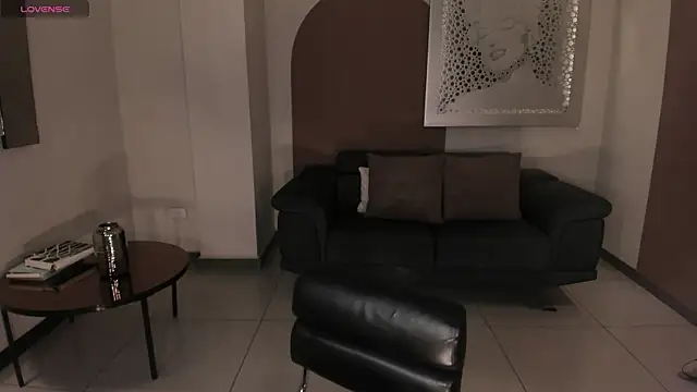 Snapshot of MariaHerrera_ chatting on October 25, 10:04 pm MariaHerrera online show from October 25, 10:04 pm