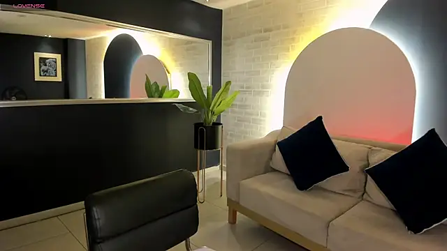 Snapshot of MariaHerrera_ chatting on November 18, 9:41 pm MariaHerrera online show from November 18, 9:41 pm