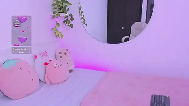 Catbaby888  online show from March 4, 1:45 am