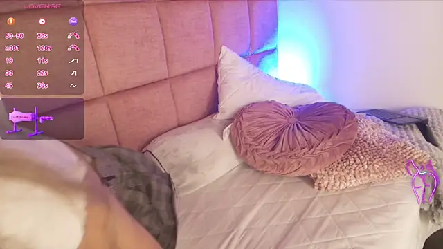 mariablonde  online show from March 9, 9:46 pm