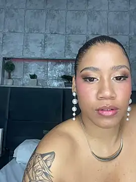 Salome Diaz  online show from March 12, 5:17 pm