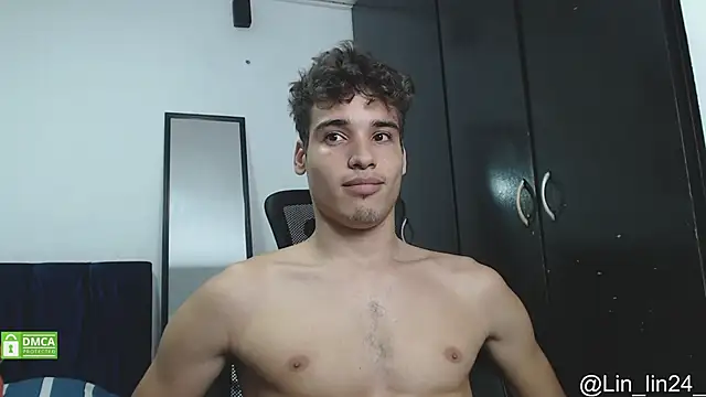 Snapshot of Babylin77 chatting on December 11, 3:35 am Babylin77 online show from December 11, 3:35 am