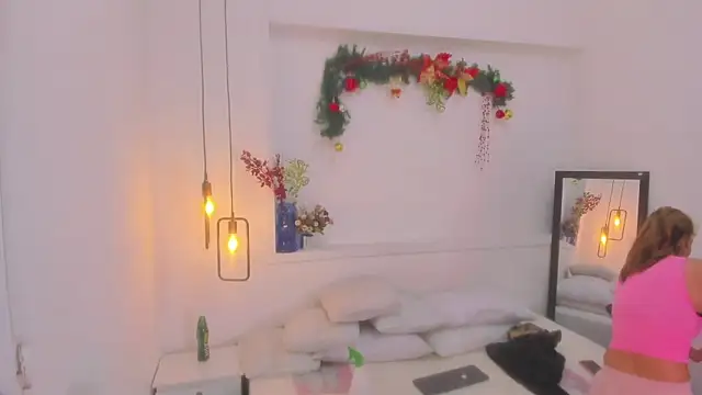 penelope handaos online show from December 28, 11:30 am