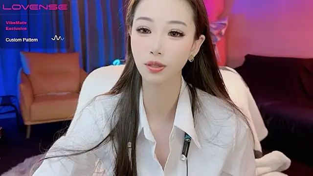 Snapshot of JoooJo_ chatting on February 10, 5:09 pm JoooJo online show from February 10, 5:09 pm