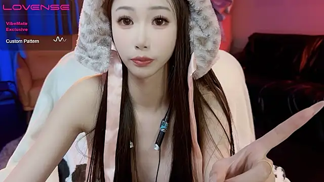 Snapshot of JoooJo_ chatting on February 24, 8:58 pm JoooJo online show from February 24, 8:58 pm