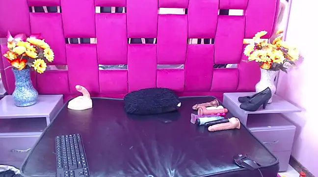 Snapshot of Lya_Anal chatting on March 13, 9:10 am Lya Anal online show from March 13, 9:10 am