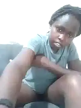 Sweetcecie01 online show from January 24, 1:35 am